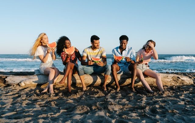 beach friends