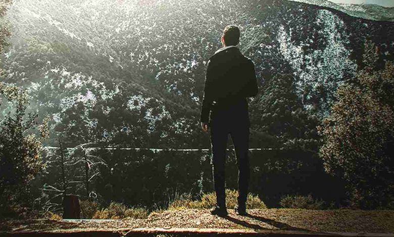 how to stay positive during difficult times