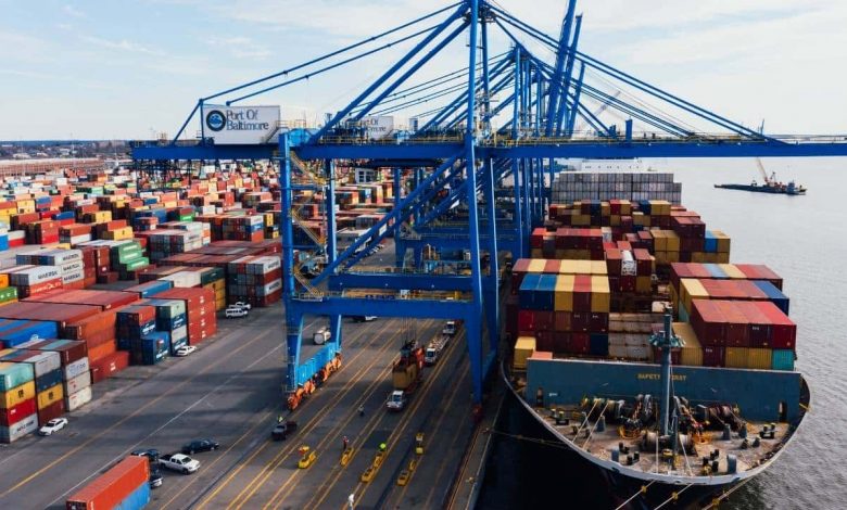 Container ship