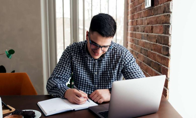 How To Become A Content Writer