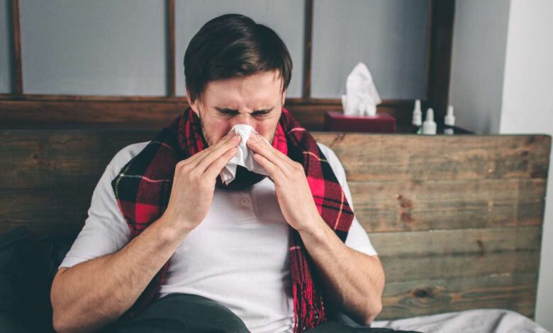 a guy having common Cold