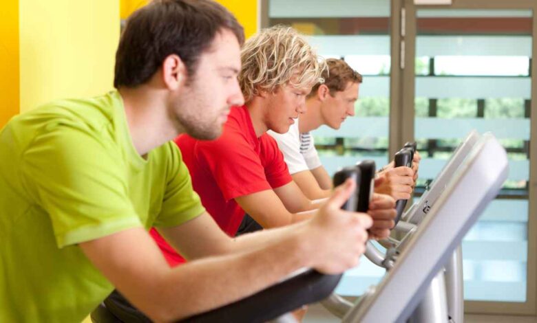 men doing Ergometer training