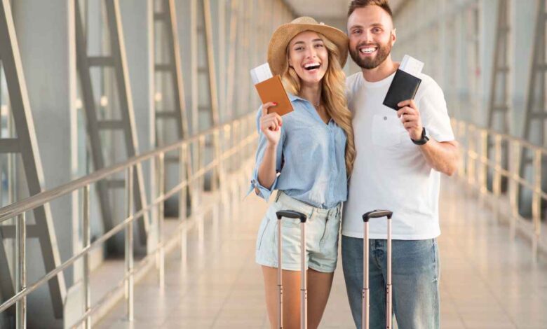 couple Traveling
