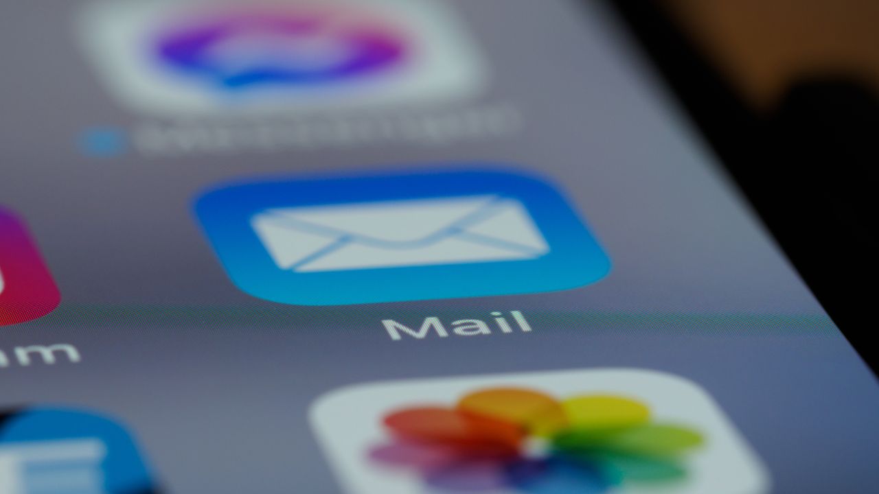 mail